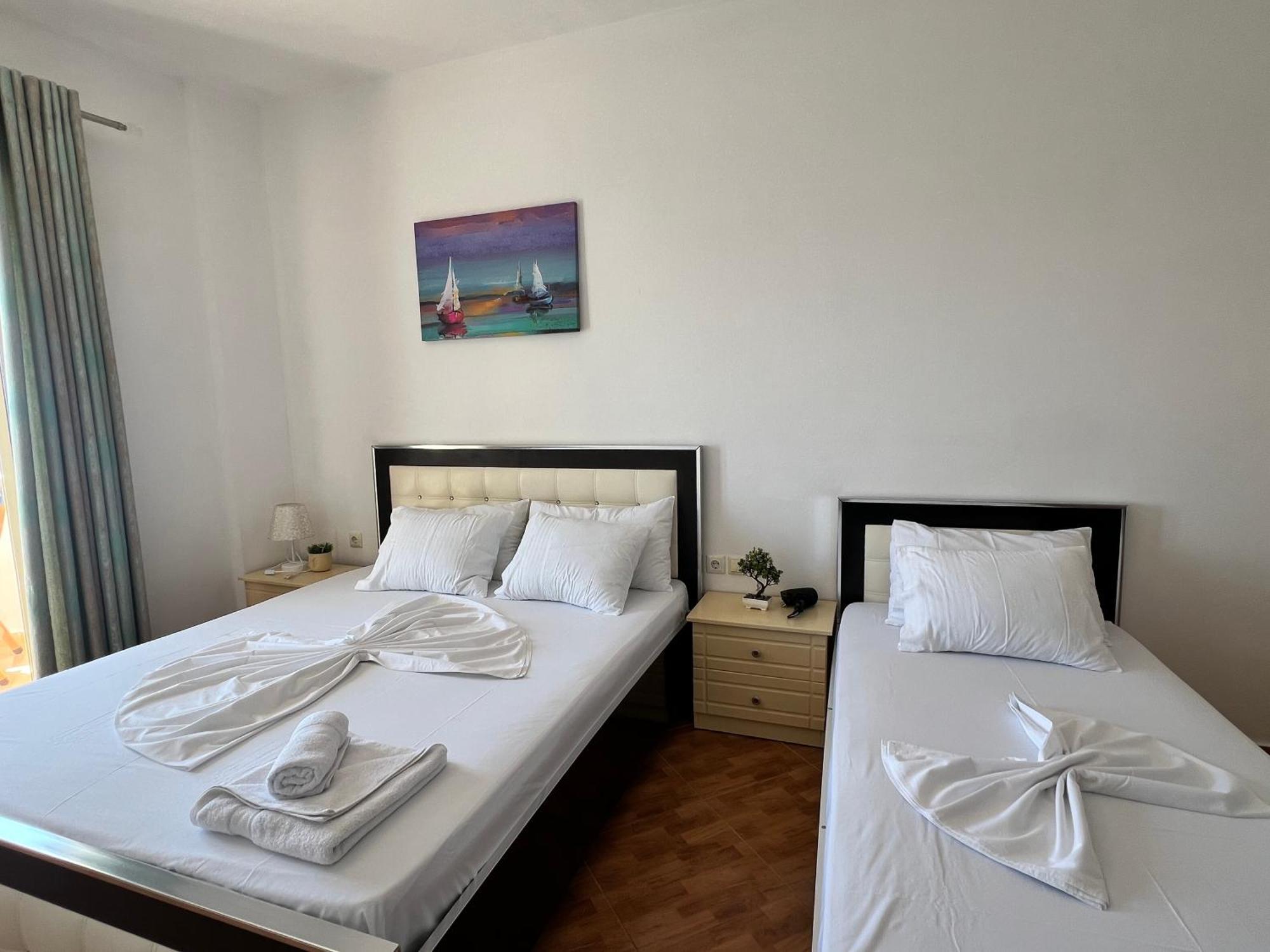 Rock Star-Pllakat Bed & Breakfast Saranda Dış mekan fotoğraf