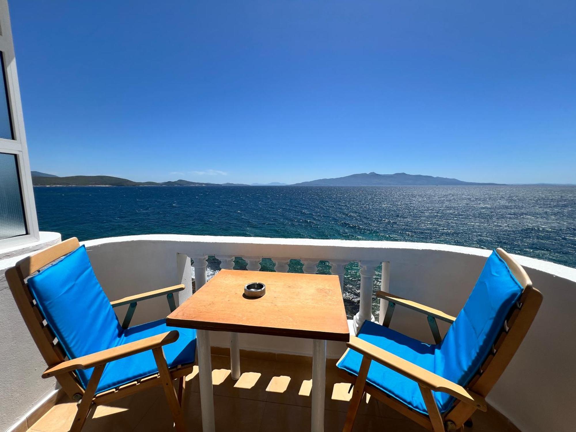 Rock Star-Pllakat Bed & Breakfast Saranda Dış mekan fotoğraf